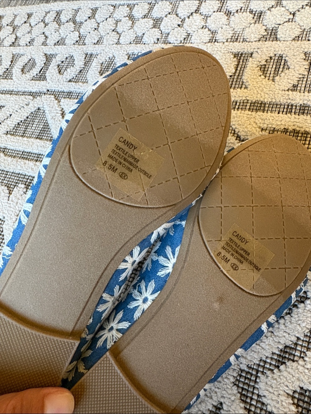 NWOT Jellypop Navy Blue Daisy Embroidered Ballet Flats - Picture 2 of 4